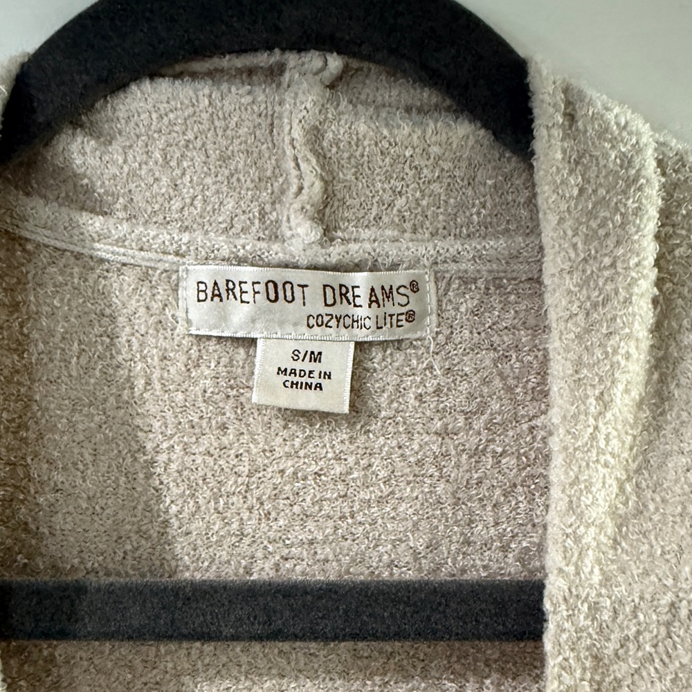 Barefoot Dreams Cream Open Front Sweater Size Small/Medium S/M - Picture 2 of 6